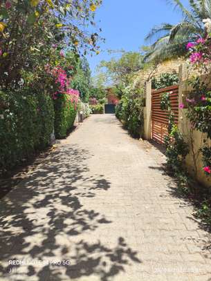 Location Magnifique Villa à Saly image 11