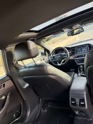 Hyundai Sonata année 2018 berline gris métallisé image 9