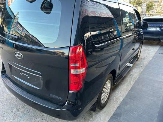 Hyundai Starex Fourgon 5 places manuelle image 12