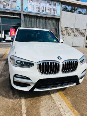BMW X3 SUV xdrive 30i compact blanc performant image 4