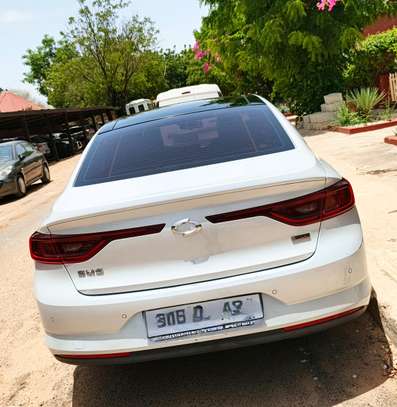 LOCATION DE RENAULT SM6 image 7