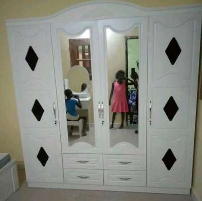 Armoire marron,noire ,gris et blanc image 15