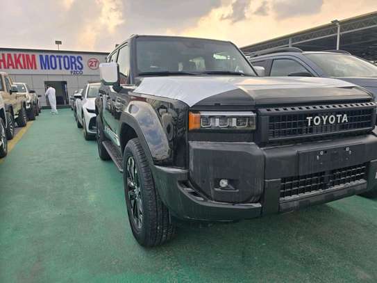 Toyota Land cruiser prado 2025 image 9