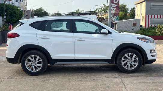 HYUNDAI TUCSON 2019 image 2