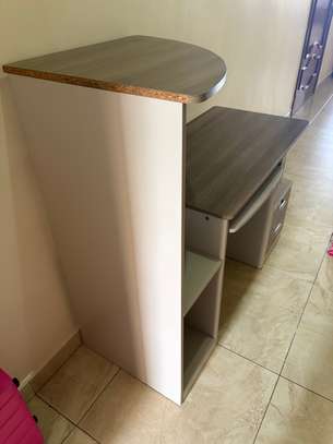 Bureau de travail image 3