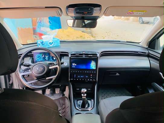 Hyundia Tucson image 3