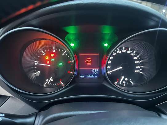 TOYOTA AVENSIS 2017 image 15