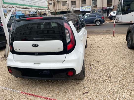 Kia Soul Limited image 3
