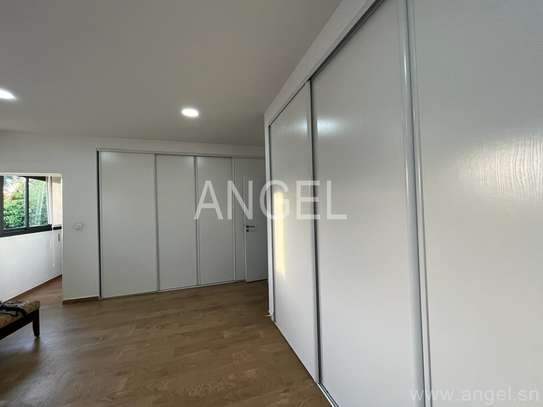 Ref_1620_GL  Villa en R+1 à louer avec jardin aux Almadies image 3