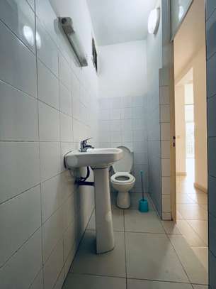 Studio spacieux à la Cité Kayraba image 9