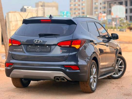 HYUNDAI  SANTAFE Année : 2016-2017 image 11