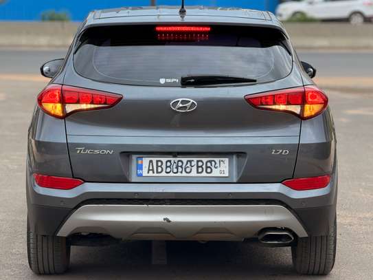 HYUNDAI TUCSON DIESEL 2018 image 4
