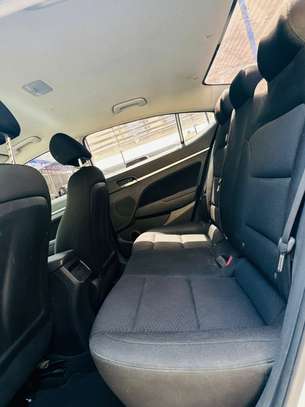 ✨ Hyundai Elantra 2020 – Style et Performance image 7