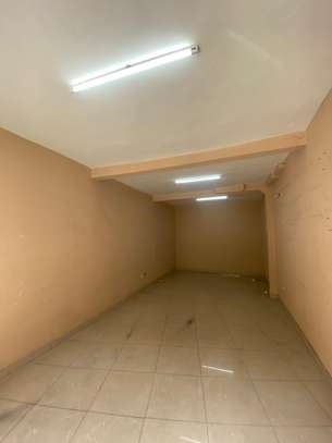 Magasin à louer image 6