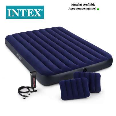 Matelas gonflable avec pompe intégré image 3