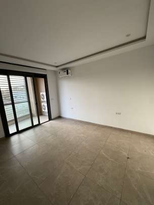 APPARTEMENT F5 FENÊTRE MERMOZ image 9