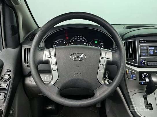 Hyundai Starex VIP Black double toit ouvrant image 3