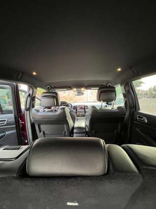 Jeep Grand Cherokee image 10