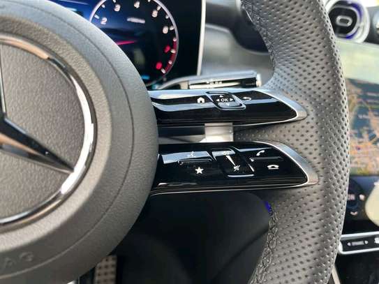 Mercedes_benz model GLC  2026 image 4