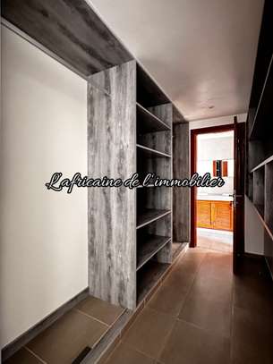 À Louer – Appartement F3 avec Vue sur Mer aux Almadies image 9