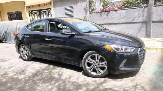 Hyundai Elantra image 3