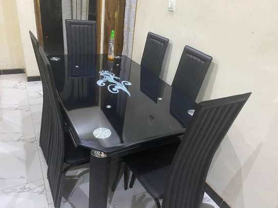 Table a manger marbre lourd 6 places image 4