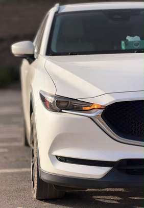 Mazda CX-5 2018 SUV Blanc fiable et élégant image 3