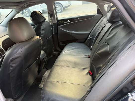 Hyundai image 5