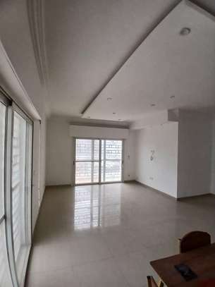 F4 de 135 m² à vendre cité Sipres VDN image 9