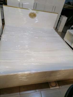 Lit blanc image 2