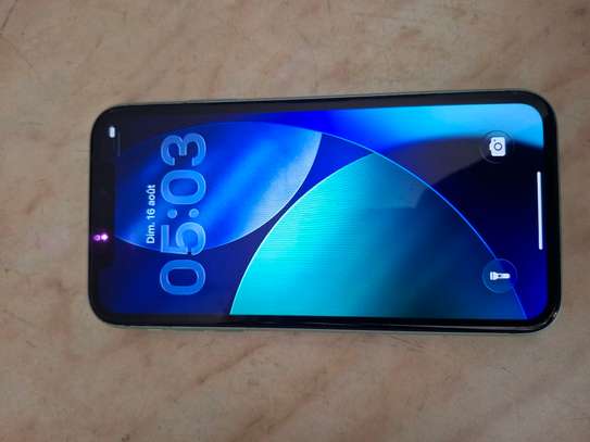 IPhone 11 64GB image 4