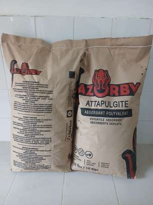 Litière pour animaux / chat et chiens image 2