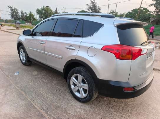 Toyota 2015 image 11