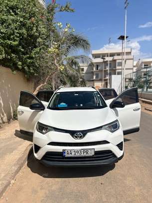 Toyota Rav 4 2017 image 9