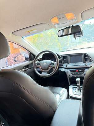 Hyundai Avante Diesel 2016 image 6