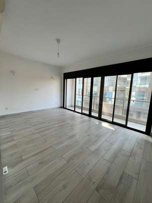 Appartement F4  à louer au Point  E image 9