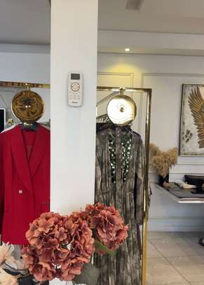 Lot complet boutique pour femme image 5