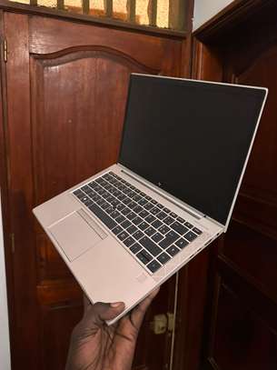 HP EliteBook 840 G7 image 3