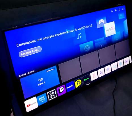 LG Smart TV 55 4K UHD webOS Wi-Fi intégrée image 3