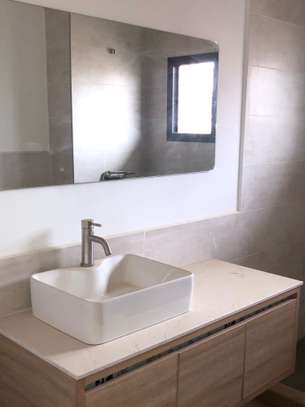 Appartement F4 à l'immeuble KALYA Zone de Captage image 12
