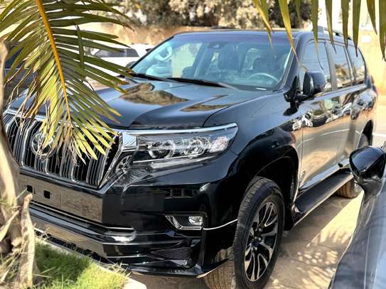 Toyota land cruiser TXL image 3