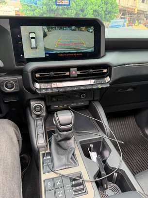 TOYOTA LAND CRUISER PRADO 2024 image 9