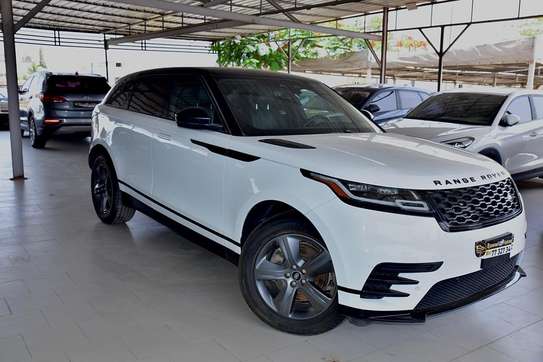 Range rover velar 2022 image 3