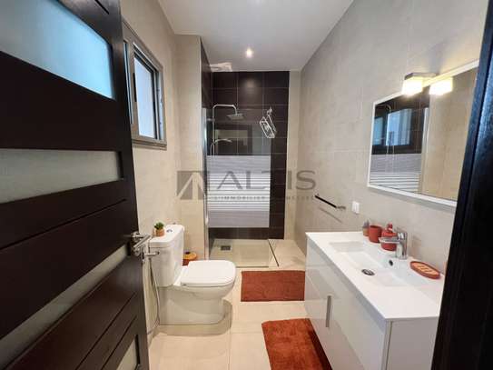 SUPERBE APPARTEMENT F4 MEUBLÉ  - RÉSIDENCE MANINO - MERMOZ image 11