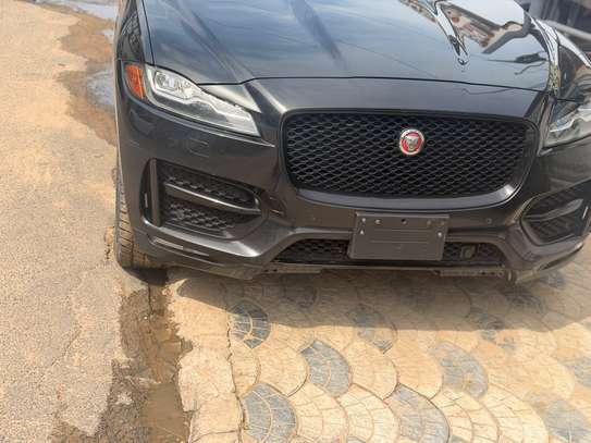 Jaguar Fpace 2018 image 4