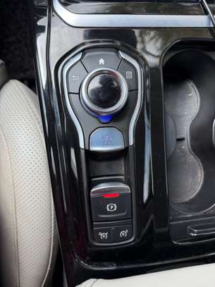 RENAULT SM6 image 9