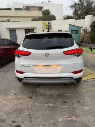 HYUNDAI TUCSON SPORT ANNEE 2018 image 13