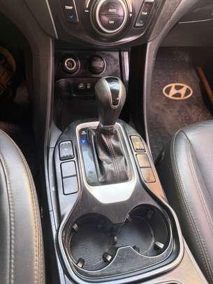 Hyundai Santafe 2016 image 6