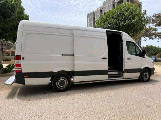 Hassan automobile image 8
