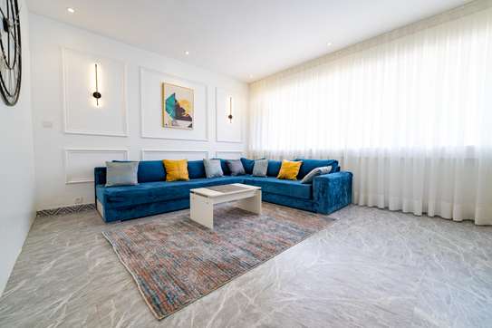 Appartement F3 meublé à louer à Dakar plateau image 2